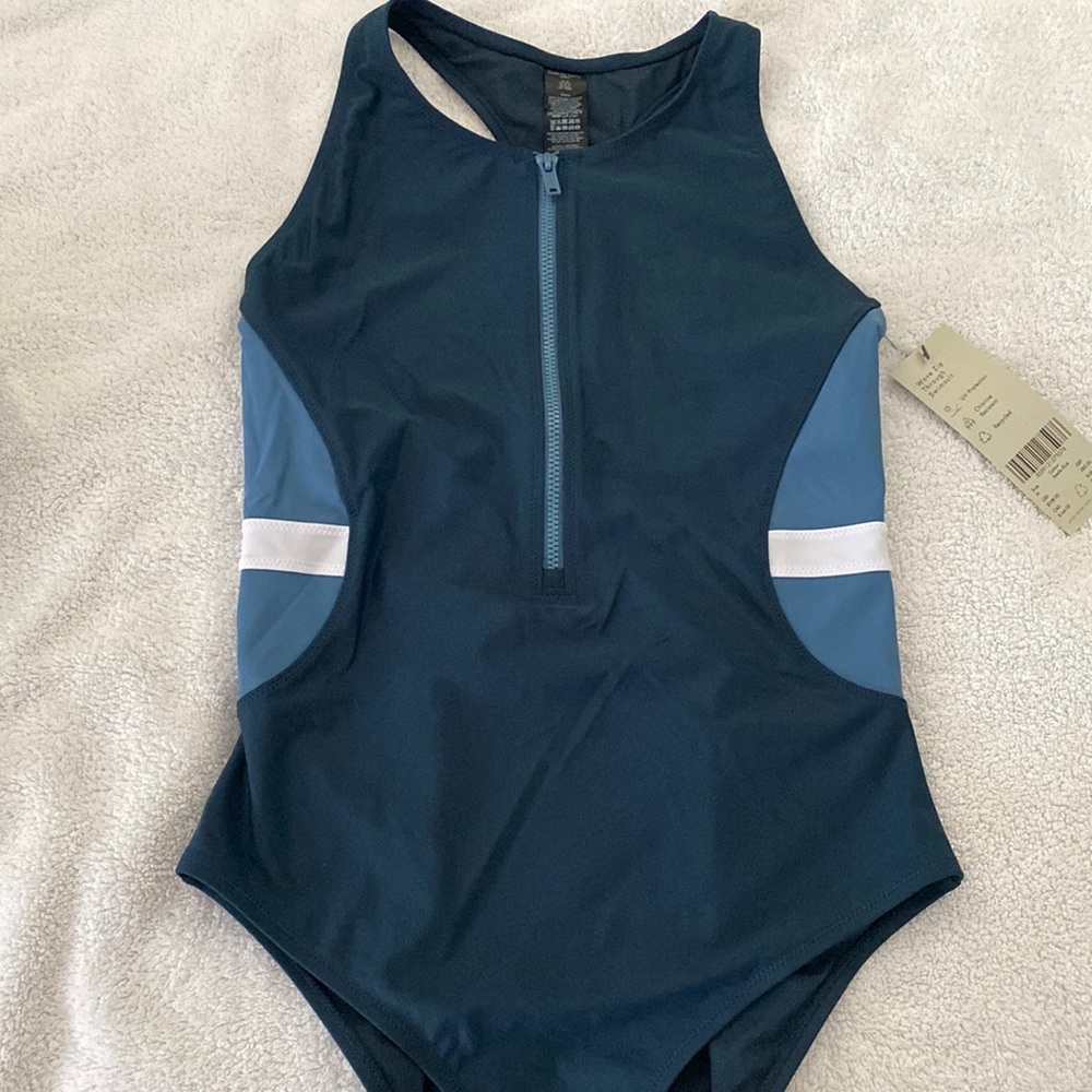 Brand new women’s Sweaty Betty medium one piece bathing suit
